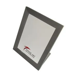 Milyen tulajdonságokkal kell rendelkeznie egy jó fésülködőasztali tükörnek?